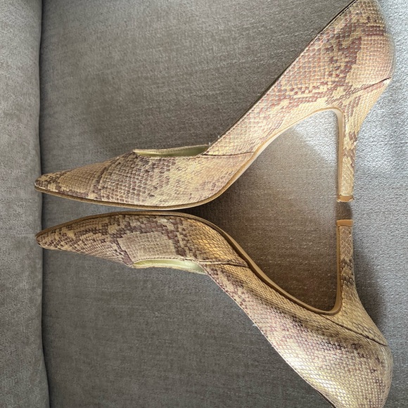 RAMPAGE BRAND NAME. Women shoes snake-like. Size9 M, man made materials. China. - Picture 2 of 7